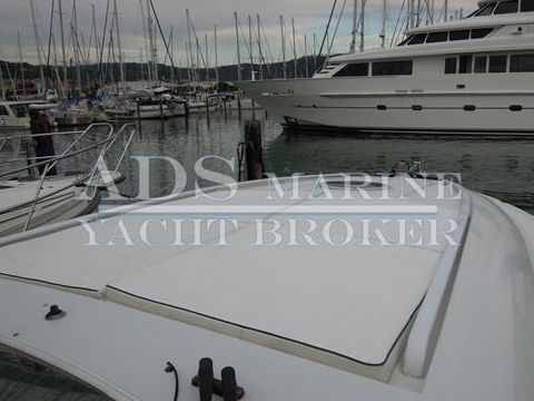 1996 Pershing 39 à vendre