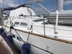 Купити 2004 Beneteau 423