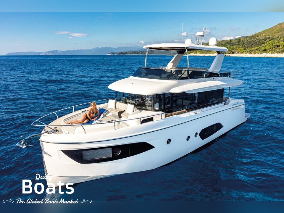 2022 Absolute 52 Navetta