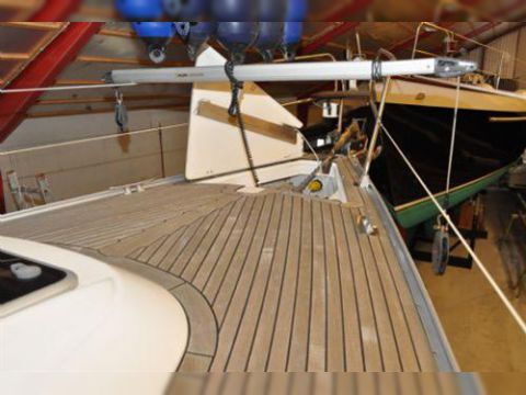 2004 Bavaria 38