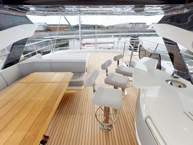 Koupit 2019 Sunseeker 86 Yacht