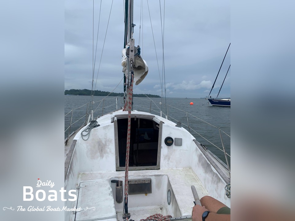 1974 Shipman 28 Sailboat for sale. View price, photos and Buy 1974