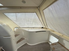 2004 Ferretti Yachts 590