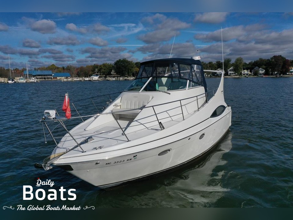 1997 Carver 350 Mariner for sale. View price, photos and Buy 1997