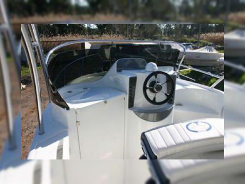 2009 Speeder 720 myytävänä