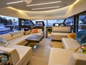 2021 Prestige 520 Flybridge na prodej