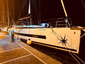 2021 Beneteau Oceanis Yacht 62