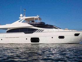 Ferretti Yachts 870