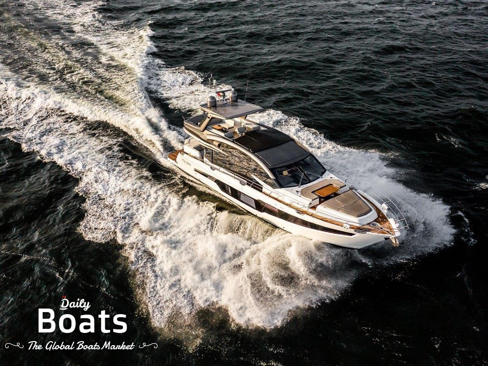 2023 Galeon 700 Skydeck