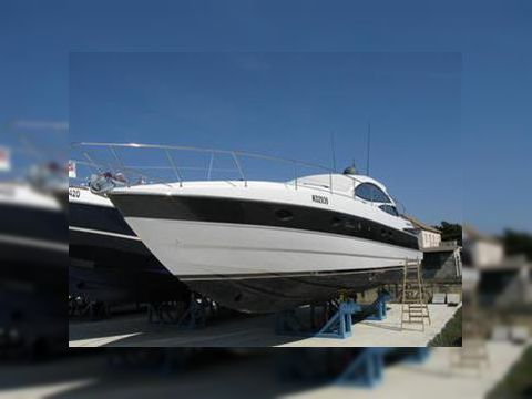 Pershing 46