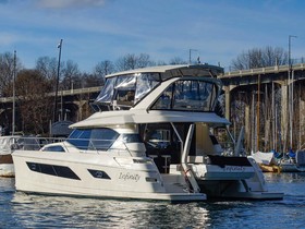 2016 Aquila 44 Yacht