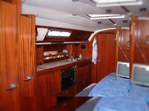 Buy 2001 Bavaria 37