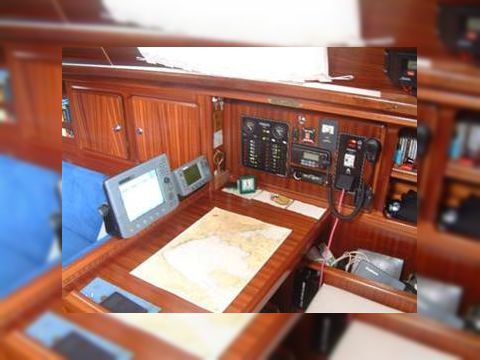 Buy 2001 Bavaria 37