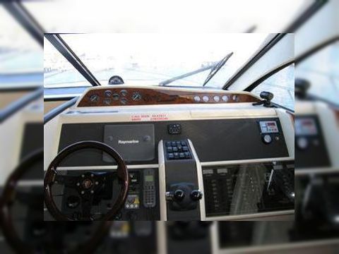 2005 Fairline Phantom 46