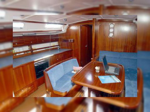 Kupić 2004 Bavaria 44