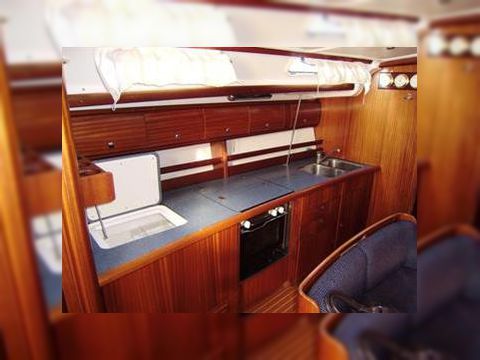 2004 Bavaria 44