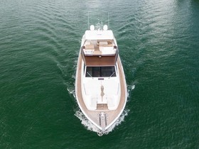 2014 Ferretti Yachts F800