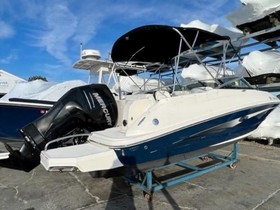 2015 Sea Ray 220 Sundeck Outboard for sale