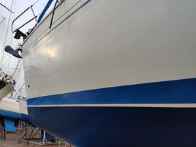 2000 Bavaria Yachts 37