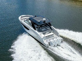 Koupit 2020 Cruisers Yachts 38 Gls