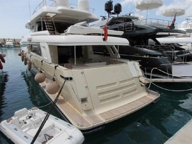 Vegyél 2011 Ferretti Yachts Custom Line 33 Navetta