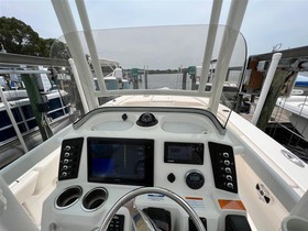 2017 Robalo Boats R246 Cayman на продаж