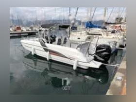 2017 Bénéteau Boats Flyer 770 Spacedeck for sale