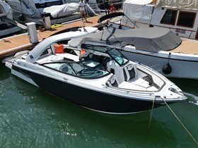2018 Monterey Boats 258