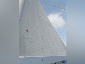 Koupit 2019 Hanse Yachts 548