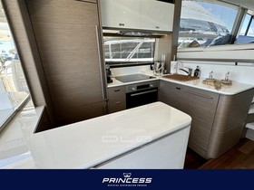 2022 Princess Yachts F55