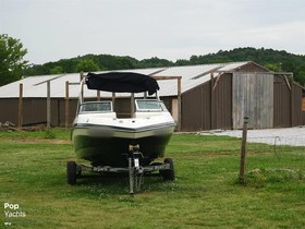 Bryant Boats 198