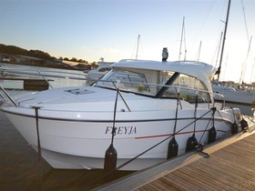2017 Bénéteau Boats Antares 800 till salu
