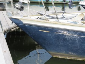 1972 Shipman 28