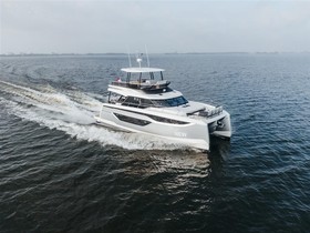 Prestige Yachts M48