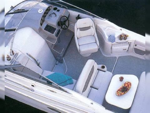 Kjøpe 2000 Regal 2660 Commodore