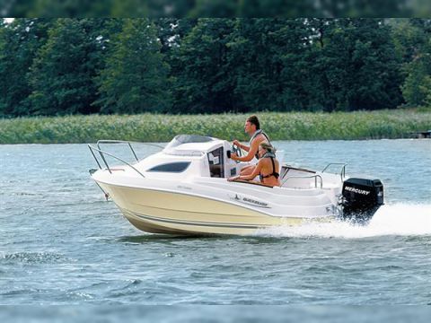 Quicksilver Activ 430 Cabin