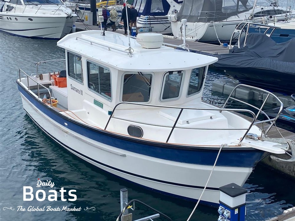 2000 Hardy Motor Boats Fishing 24 for sale. View price, photos and Buy