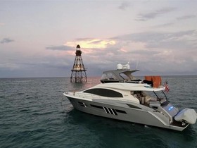 Köpa 2014 Lazzara Yachts