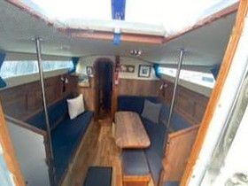 Kupiti 1978 Moody Yachts 30
