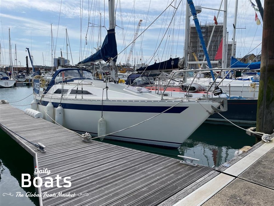 1982 Moody 27 Bilge Keel for sale. View price, photos and Buy 1982