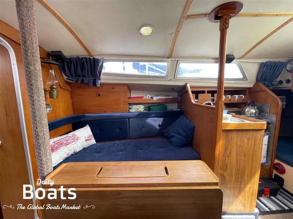 1982 Moody 27 Bilge Keel for sale. View price, photos and Buy 1982