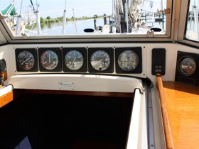 1987 Hallberg-Rassy Yachts 352 myytävänä