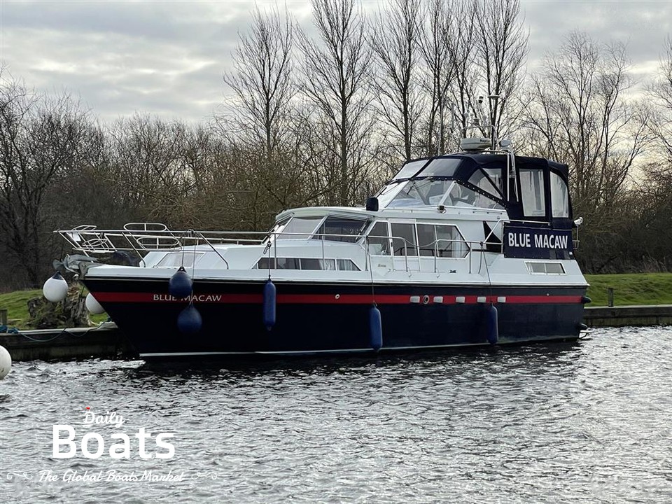 1974 Broom Boats 35 for sale. View price, photos and Buy 1974 Broom