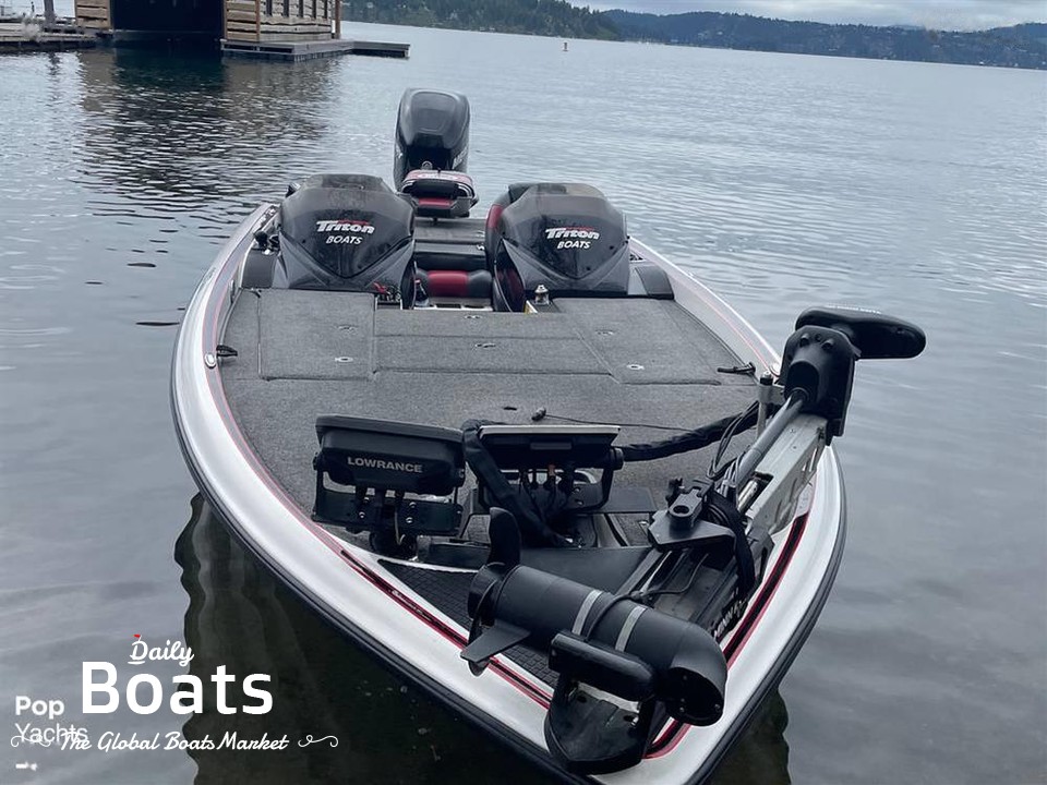 2012 Triton Boats 210 Dc Elite for sale. View price, photos and Buy