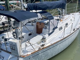 1997 Tartan Yachts 35