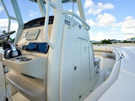 2018 Boston Whaler Boats 250 Outrage