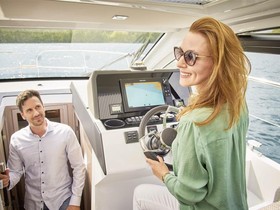 2023 Sealine C335 zu verkaufen