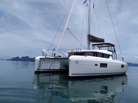 Купить 2017 Lagoon Catamarans 420