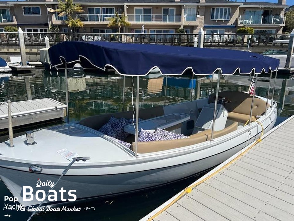 2006 Duffy 18 Snug Harbor for sale. View price, photos and Buy 2006