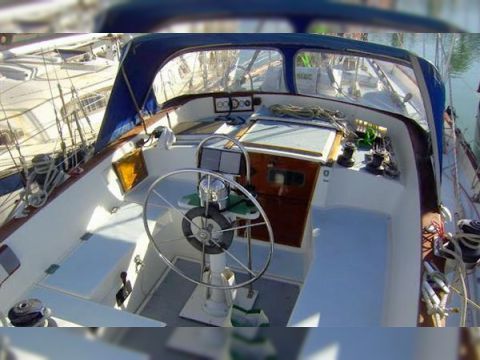 1984 Cape Dory 40 en venta